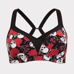 NWOT Torrid Underwire Sports Bra Medium Impact